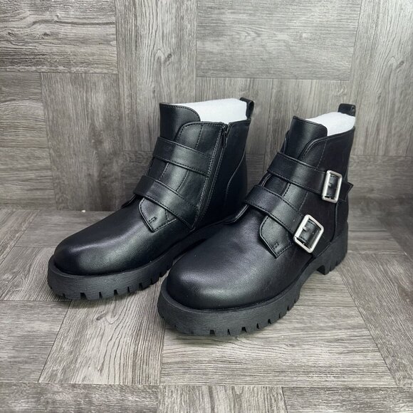 Journee Collection Women's size 9 Maebury Black Booties - Picture 3 of 8